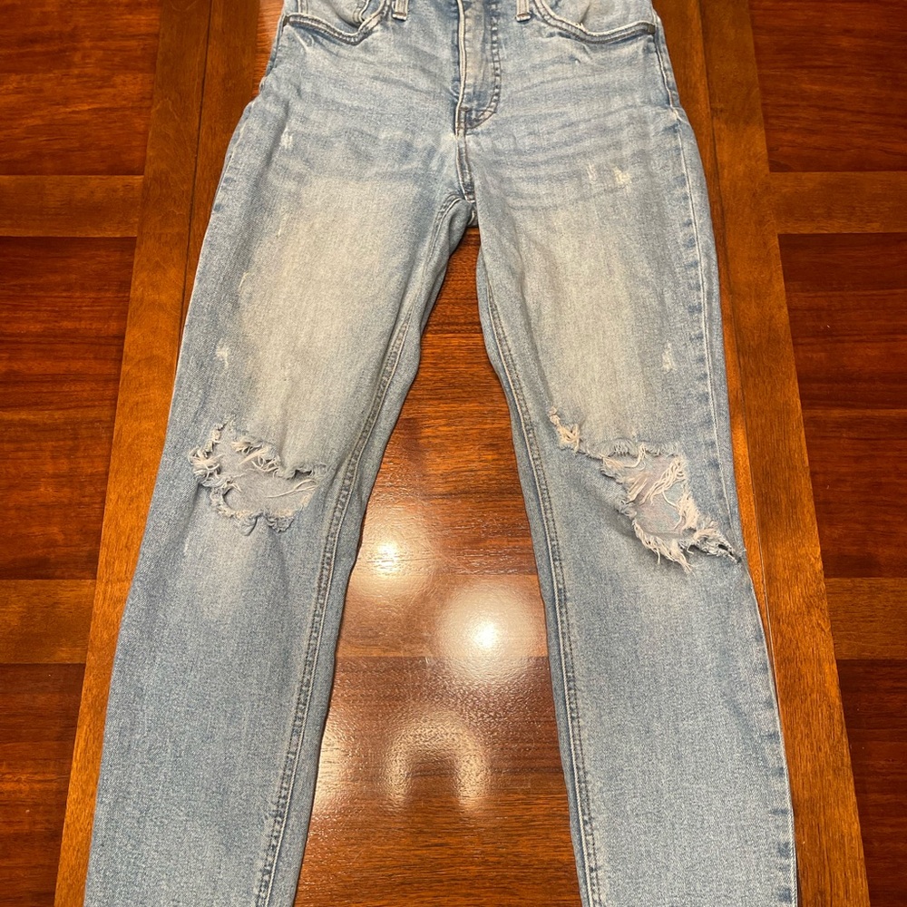 KUT from the Kloth Women's Light Blue Distressed Jeans
